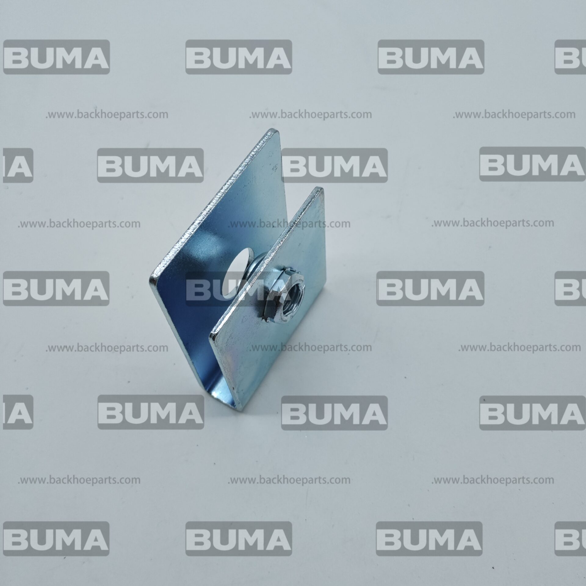 7152037 Nut Retaining For Bobcat