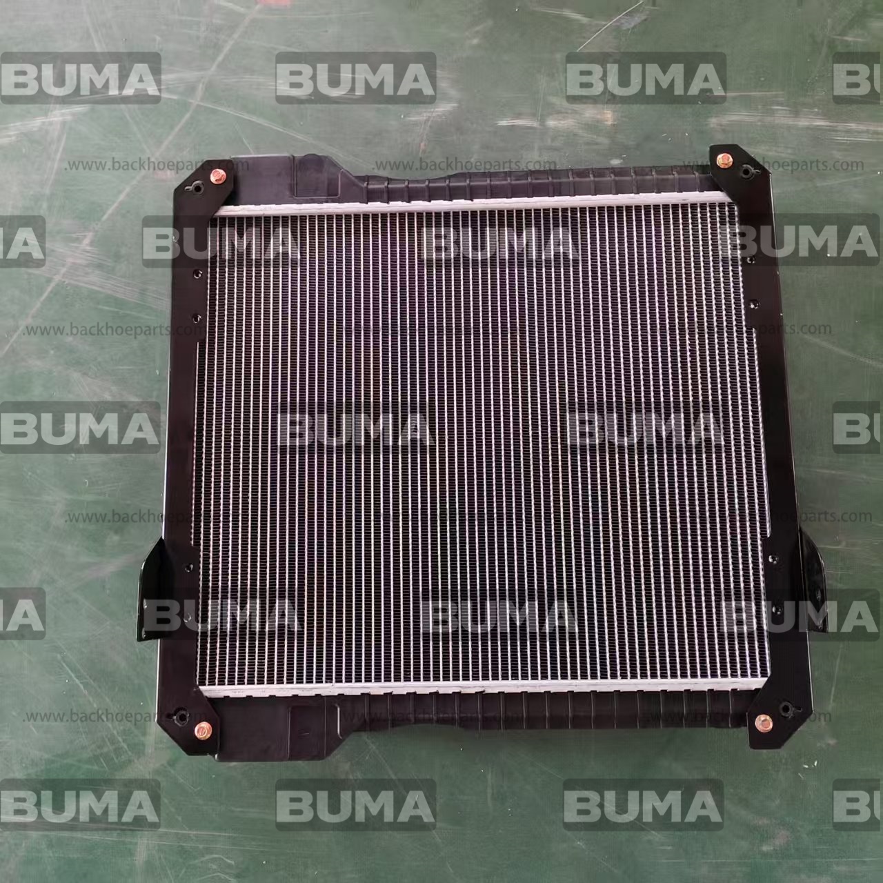 332/G3762 Radiator For JCB